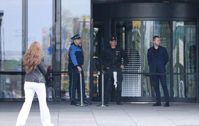 Prijetnje smrću predsjedavajućem Predsjedništva BiH Bećiroviću, dojava o bombama u tržnim centrima