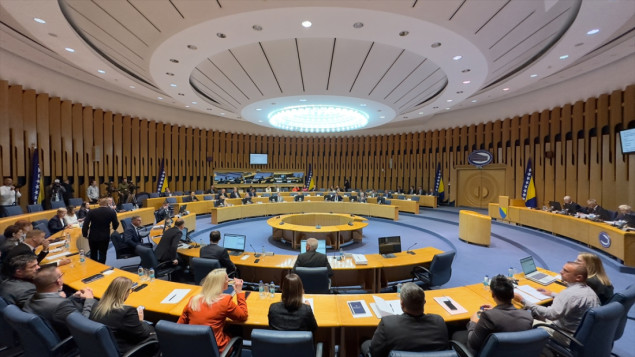 Dom naroda stopirao hitnu proceduru: Zakon o električnoj energiji ide u skraćeni postupak