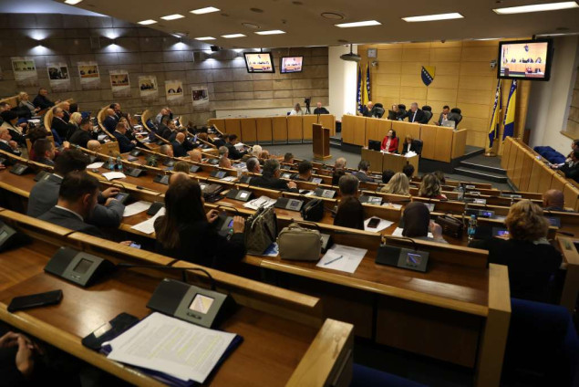 Sjednica Doma naroda FBiH: Strategija protiv ovisnosti i kreditna zaduženja na dnevnom redu