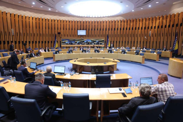 Zbog nedostatka kvoruma otkazana sjednica Doma naroda, nisu došli delegati SNSD-a i HDZ-a