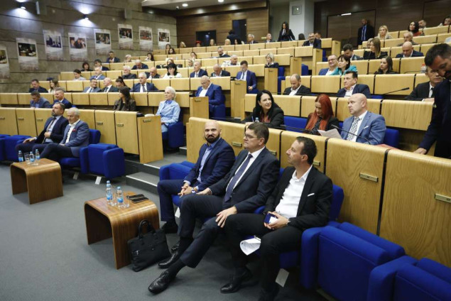 Dom naroda FBiH razmatra izmjene Zakona o zaštiti od požara i olakšice za privredu