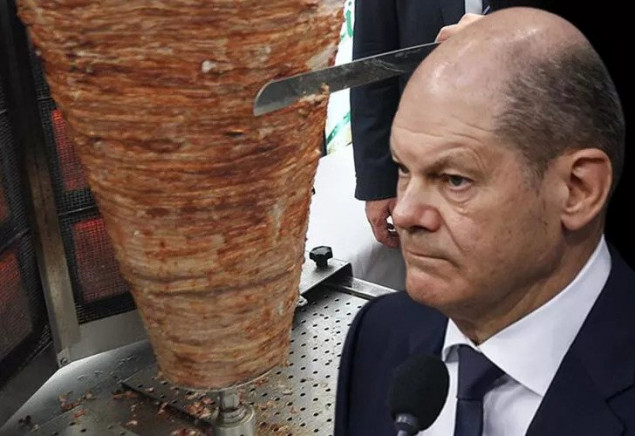 Ljutiti demonstrant vikao Scholzu: Sada plaćam osam eura za doner!