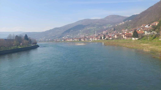 U koritu Drine u Ustikolini pronađena ljudska potkoljenica, otvorena istraga