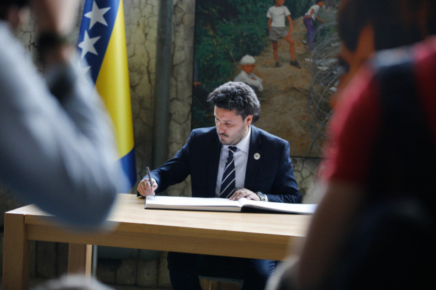 Abazović se izvinio nakon izjava na komemoraciji žrtvama genocida