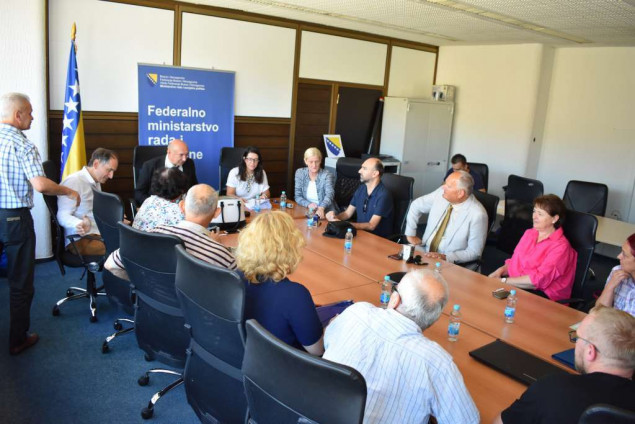 Drljača: Dodijeljena sredstava kontinuitet saradnje Ministarstva i udruženja osoba sa invaliditetom