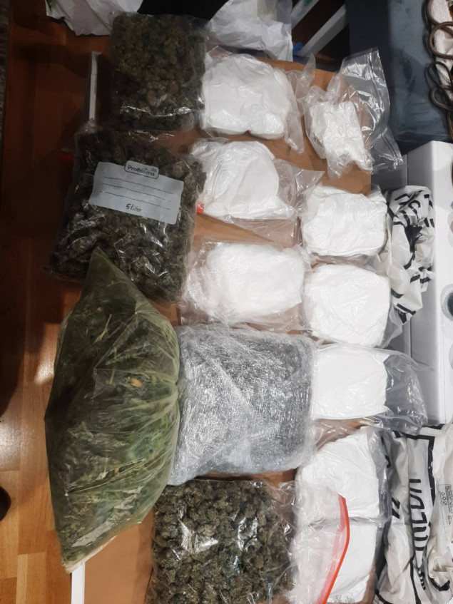 Akcija Fenix: Zaplijenjena droga, oružje i novac, uhapšen 39-godišnjak