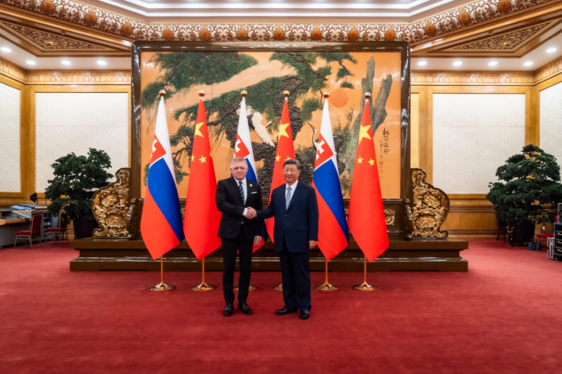 Fico najavio saradnju s Kinom u izvozu sirovina koje se koriste za proizvodnju baterija