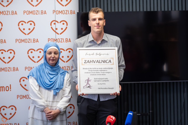 Faruk Suljović prešao 1.200 kilometara i prikupio više od 50.000 KM za liječenje Anelije Smajić