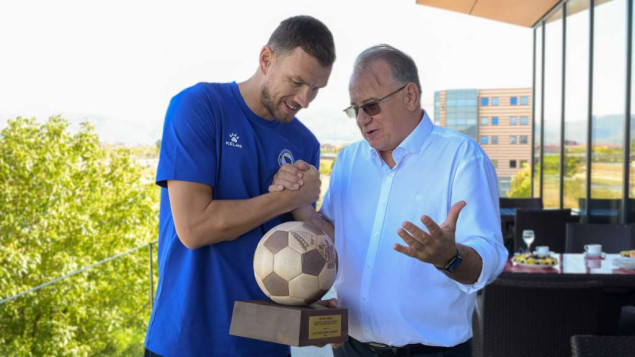 Posebna zahvalnica Vlade FBiH Edinu Džeki za vrhunski doprinos bh. sportu i promociji BiH