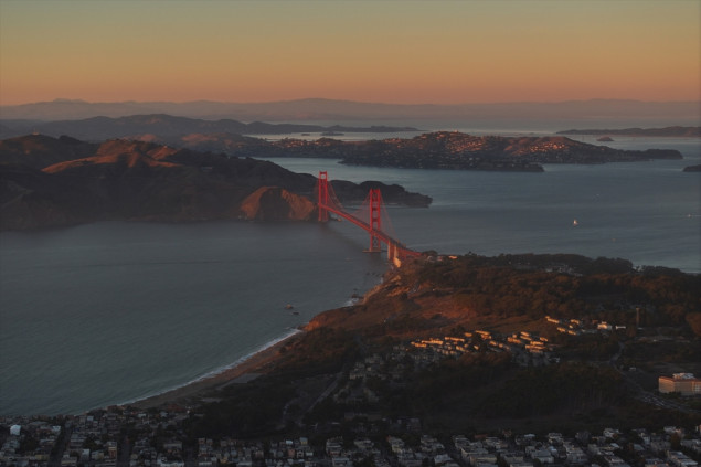 Zalazak sunca nad San Franciscom - Pogled na most Golden Gate