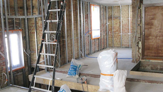 Više od polovine građevinskih firmi u Belgiji obustavilo projekte