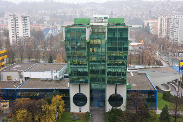 EPBiH: Prije roka završeni radovi na velikom dimnjaku TE 'Kakanj'