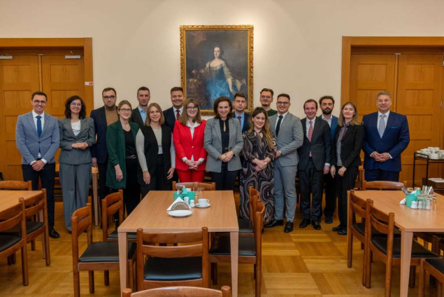 Specijalni predstavnik SAD za zapadni Balkan pozdravlja rad na pomirenju mladih bh. političara