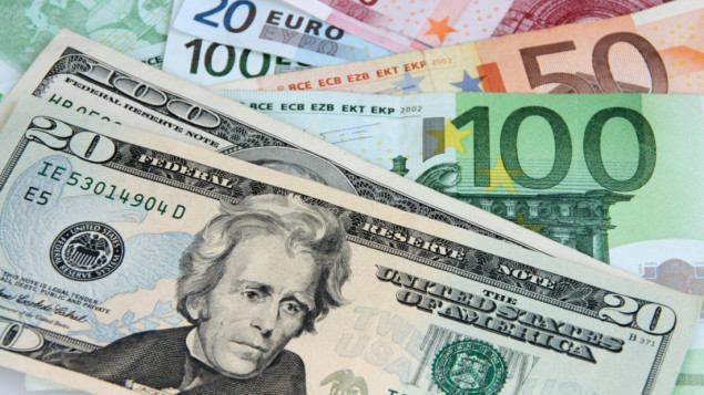 Euro na najnižoj vrijednosti u odnosu na dolar od 2002. godine