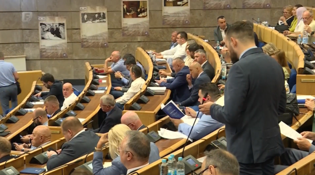 SDA, DF i SBiH zatražili izvanrednu sjednicu Zastupničkog doma PFBiH