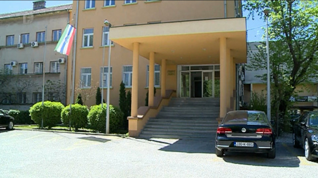 Pola miliona za besplatne knjige učenicima od prvog do petog razreda u HNK-u