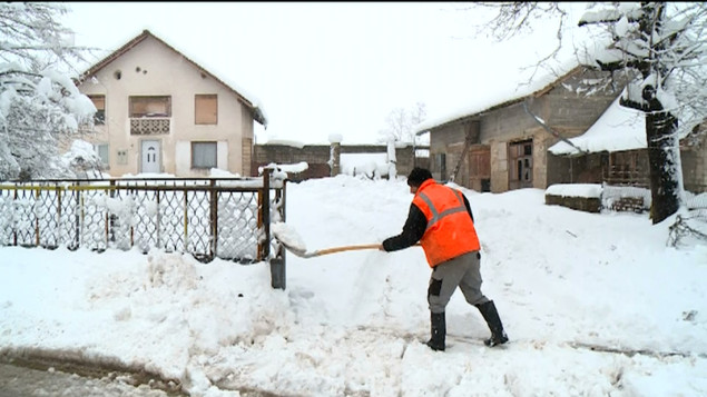 Inspekcija upozorava pravne i fizičke osobe na obavezu čišćenja određenih površina od snijega