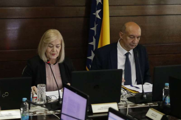 Donesena odluka o isplati jednokratne naknade od 100 KM nezaposlenim u FBiH