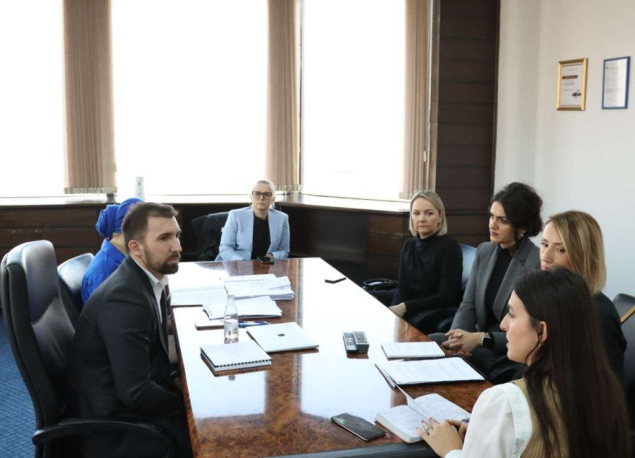 Delić sa zastupnicama iz Skupštine TK razgovarao o aktivnostima na prevenciji porodičnog nasilja
