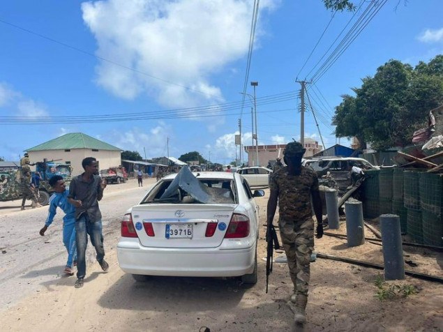 U napadu na hotel u Kismayu ubijeno troje, ranjeno osmero ljudi