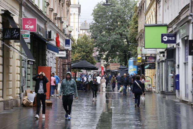 I sutra u BiH pretežno oblačno vrijeme, većinom sa slabom kišom