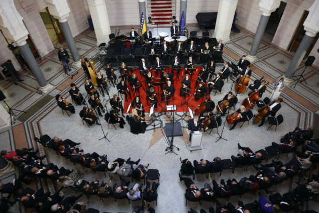 Svečani koncert Sarajevske filharmonije u Vijećnici povodom Dana pobjede nad fašizmom