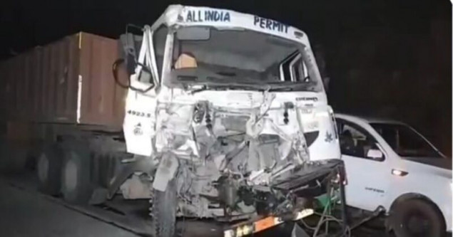 Indija: U sudaru autobusa i kamiona poginulo 15 ljudi