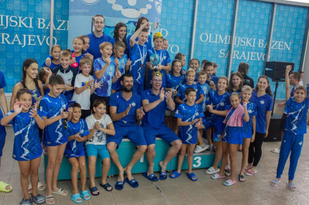 Flipper najbolji na plivačkom "Šarks kupu"