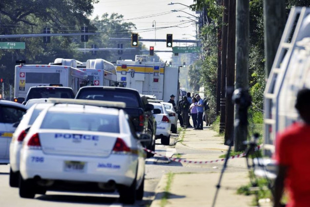 Troje ubijenih u rasističkom napadu na Floridi
