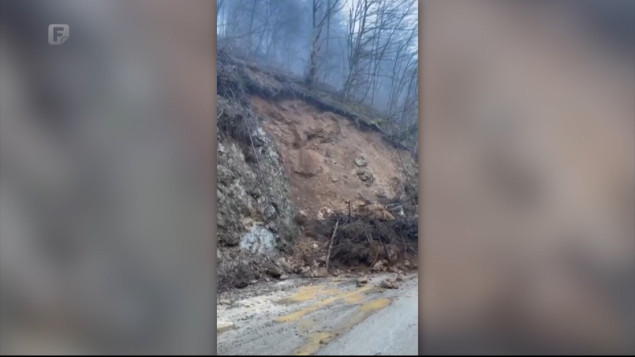 Zbog klizišta obustavljen saobraćaj na regionalnom putu Fojnica - Dusina