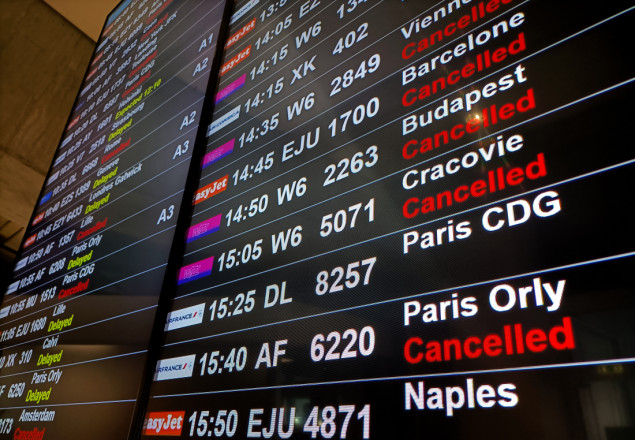 Štrajk francuskih kontrolora leta uzrokovao haos na evropskim aerodromima