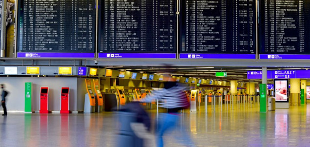 Aerodrom u Frankfurtu privremeno prekinuo rad zbog protesta klimatskih aktivista