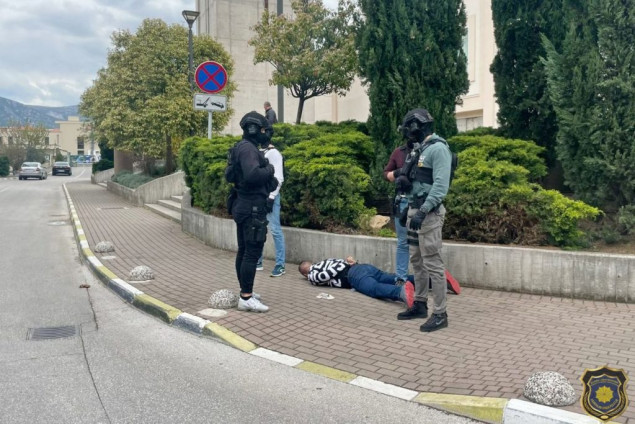 Zbog sumnje u izvršenje krivičnih djela „Lihvarstvo“ i „Iznuda“ uhapšene dvije osobe