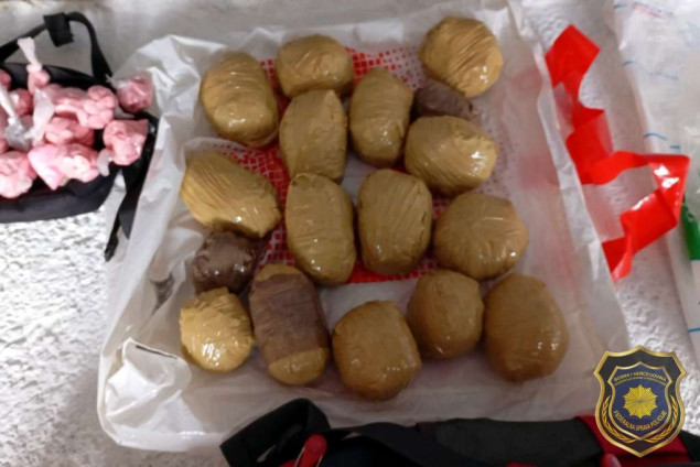 FUP: Dvije osobe iz Sarajeva lišene slobode, pronađeno više od šest kilograma droge