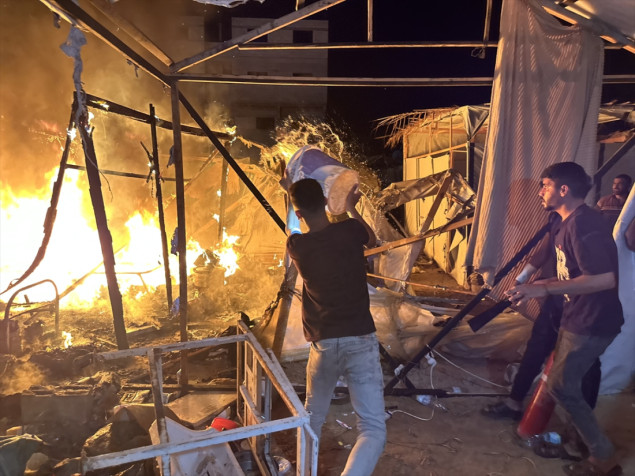 U izraelskom napadu na šatore raseljenih osoba u Gazi ubijeno troje Palestinaca, 18 povrijeđenih