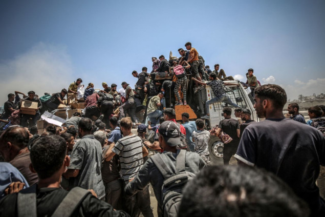 U novim izraelskim napadima na Gazu ubijeno 27 osoba, među njima 16 u redu za pomoć