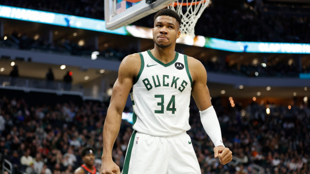 Košarkaši Milwaukeeja pobijedili Houston uz novi rekord Antetokounmpoa