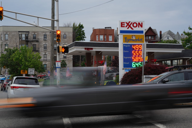 SAD: U deset država galon goriva skuplji od pet dolara