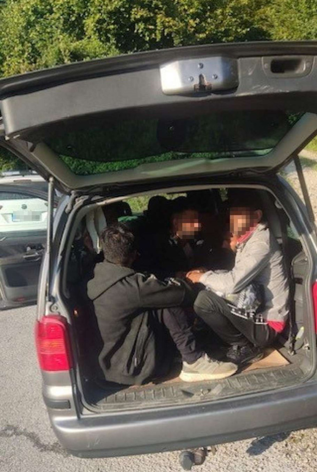 Spriječeno krijumčarenje državljana Nepala, Bangladeša i Indije