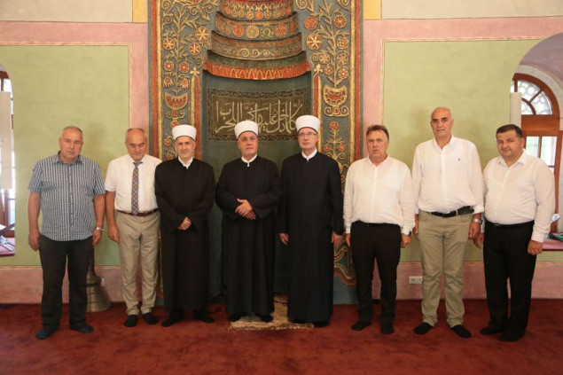Reisu-l-ulema Kavazović i muftija Fazlović obišli restauriranu Husejnija džamiju u Gradačcu