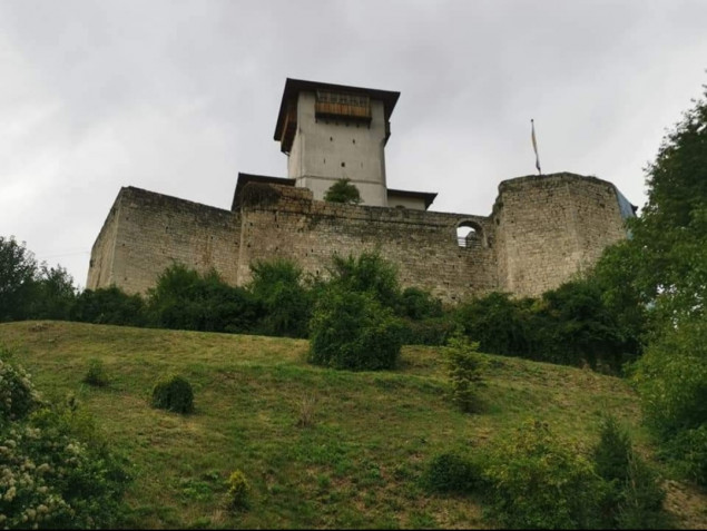 Živinički entuzijasti očistili Kulu Husein - kapetana Gradaščevića