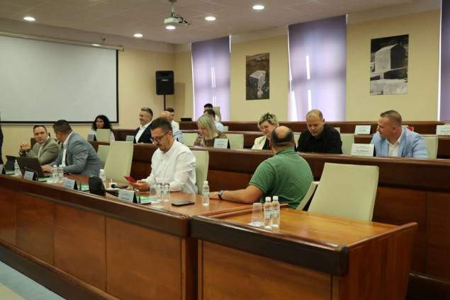 GV Mostar: Nakon dvosatne rasprave nije usvojen dnevni red, sjednica nije održana