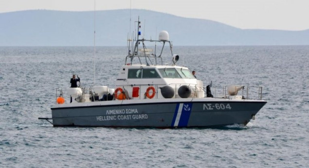 Grčki brod ispalio hice upozorenja prema turskom brodu