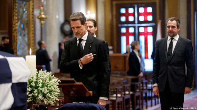 Posljednji grčki kralj Constantine II sahranjen na bivšem kraljevskom groblju