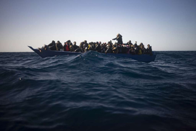 Grčka spasila 18 migranata i pronašla dva tijela na obalama Lezbosa