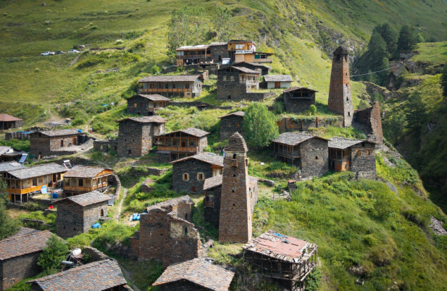 Gruzijsko selo Dartlo kamenom arhitekturom podsjeća na bosanski Lukomir