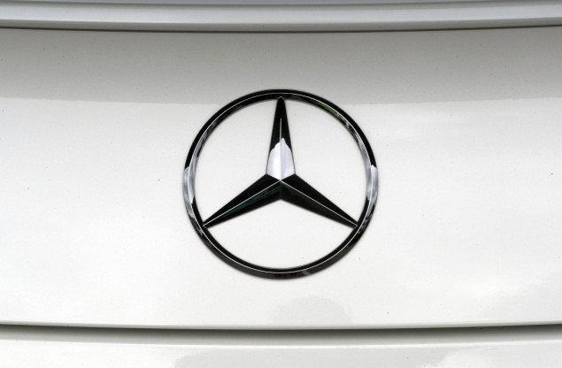 Mercedes povlači gotovo milion automobila