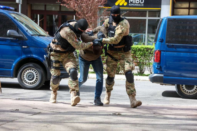 Oprali preko šest miliona KM: Sin Ibrahima Hadžibajrića i još 11 osoba pod optužnicom za ilegalne tokove novca i kripto-poslove