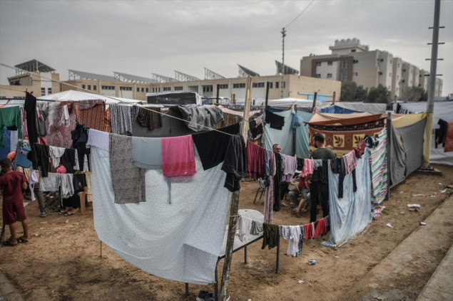 Palestinske porodice u Khan Yunisu žive na ulici