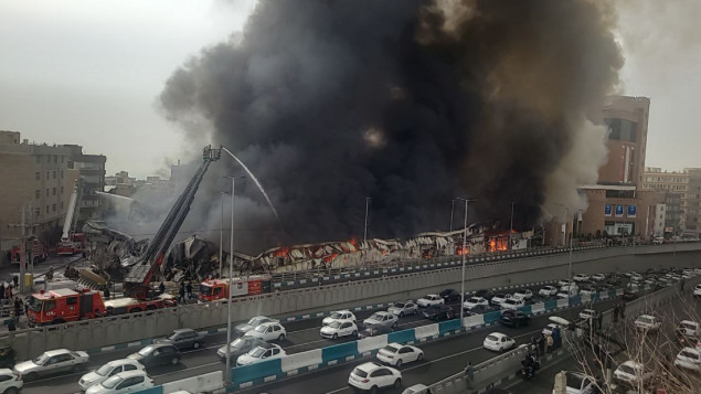 Veliki požar izbio na tržnici zapadno od Teherana